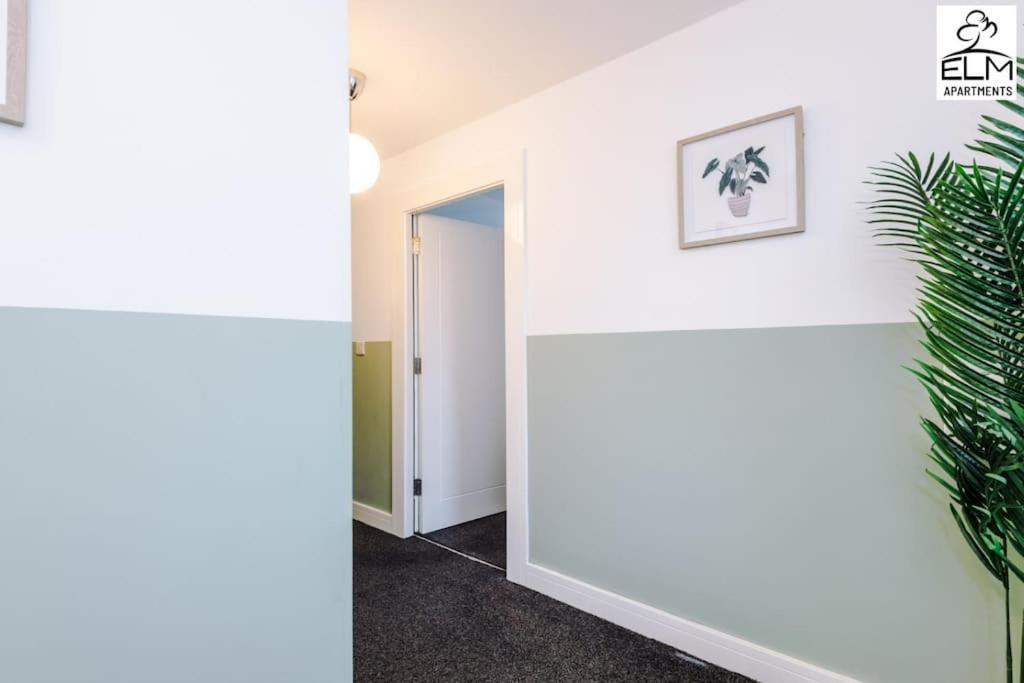 Cozy 1 Bedroom Apartment, Prime Location , Free Parking Manchester Zewnętrze zdjęcie