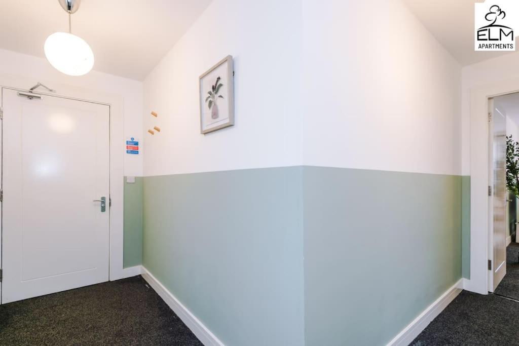 Cozy 1 Bedroom Apartment, Prime Location , Free Parking Manchester Zewnętrze zdjęcie