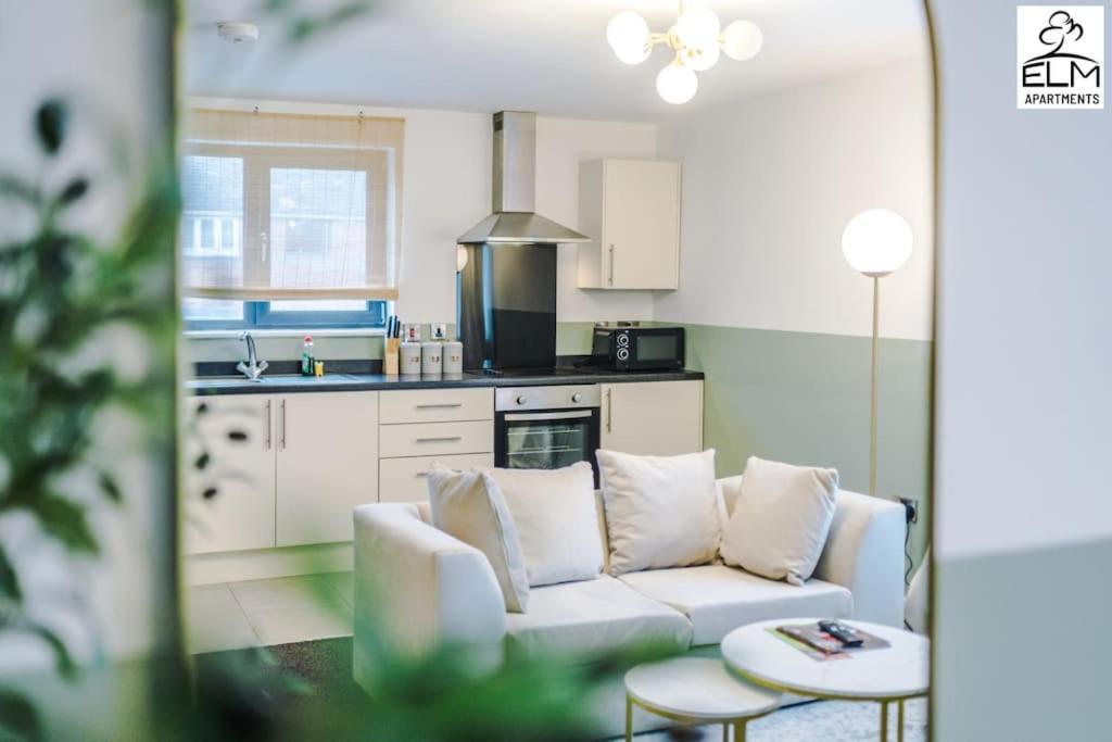 Cozy 1 Bedroom Apartment, Prime Location , Free Parking Manchester Zewnętrze zdjęcie